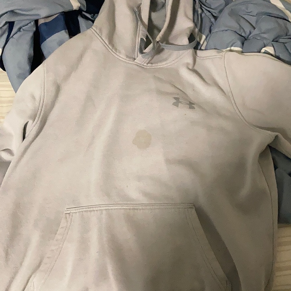 Under armor sweatshirt